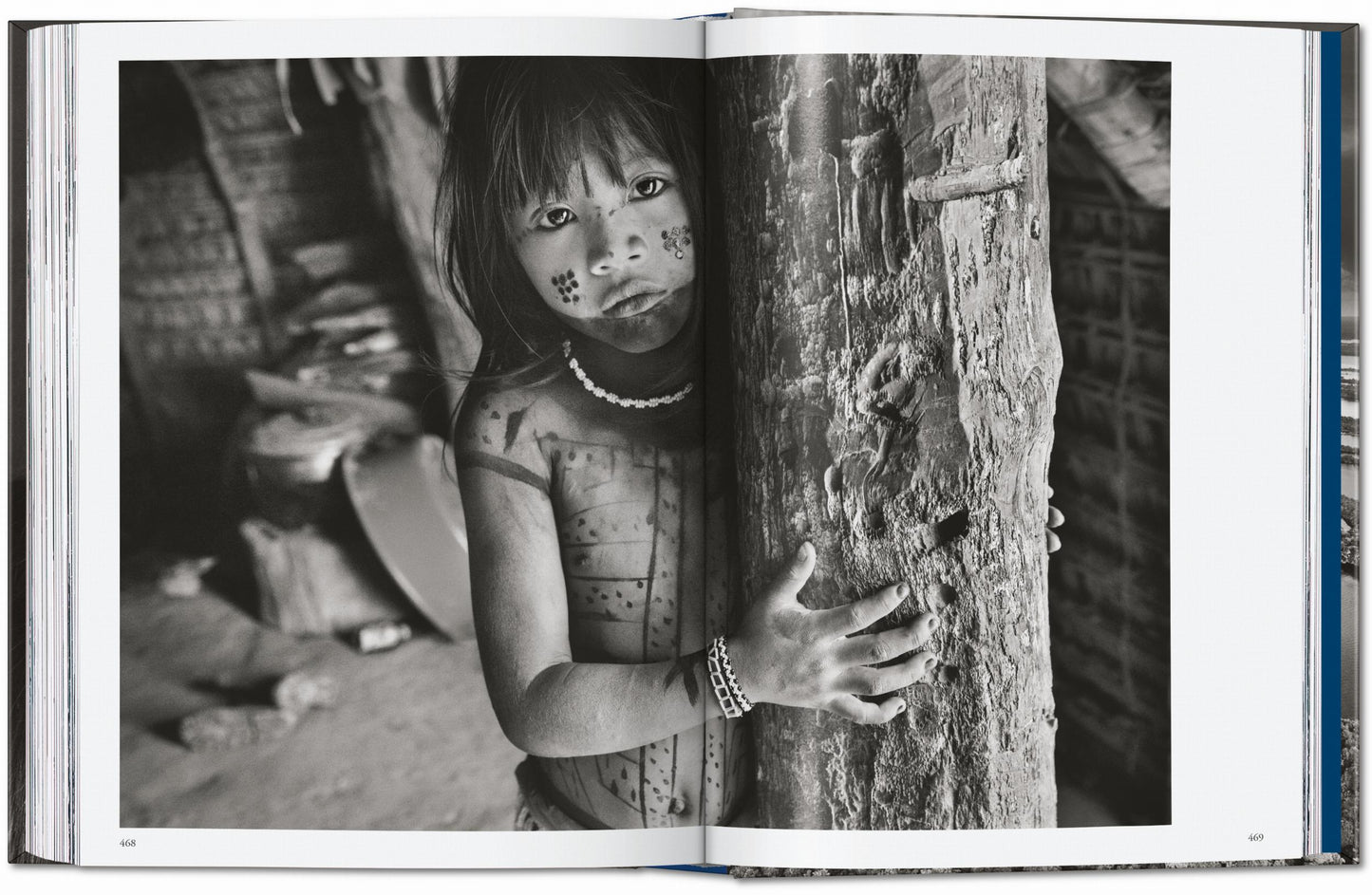 Sebastião Salgado. Amazônia. 45th Ed. (English)