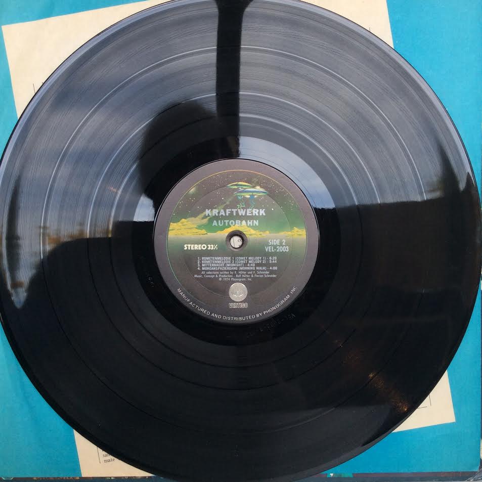Kraftwerk - Autobahn (VINYL) | Excellent (EX) Very Good Plus Plus (VG++)