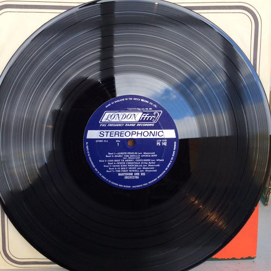 Mantovani And His Orchestra - Christmas Carols (VINYL) | Excellent+ (EX+) Excellent+ (EX+)