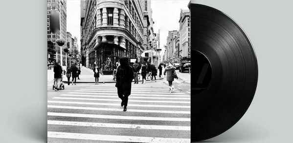 Black one | Mint (M) Mint (M)