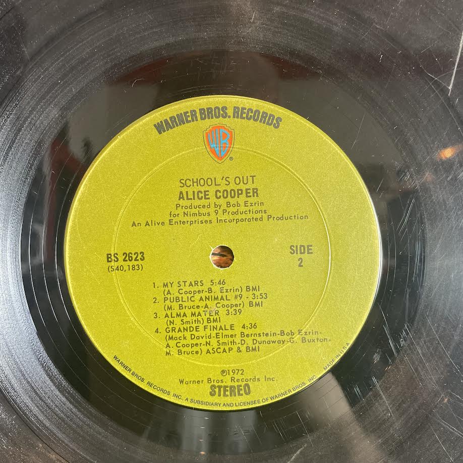 Alice Cooper - School's Out (VINYL) | Very Good Plus (VG+) Very Good Plus (VG+)