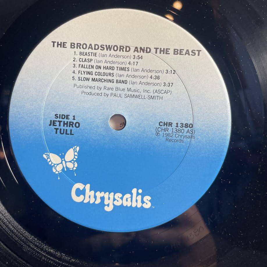 Jethro Tull - The Broadsword And The Beast (VINYL) | Excellent (EX) Excellent (EX)
