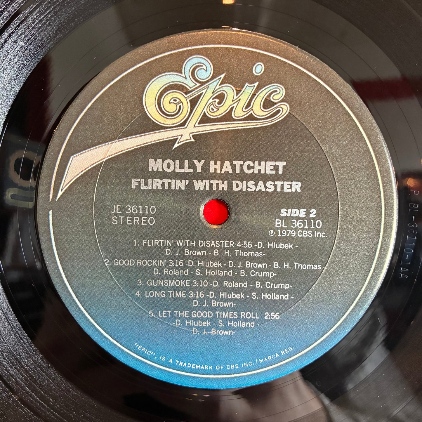 Molly Hatchet - Flirtin' With Disaster (VINYL) | Excellent (EX) Excellent (EX)