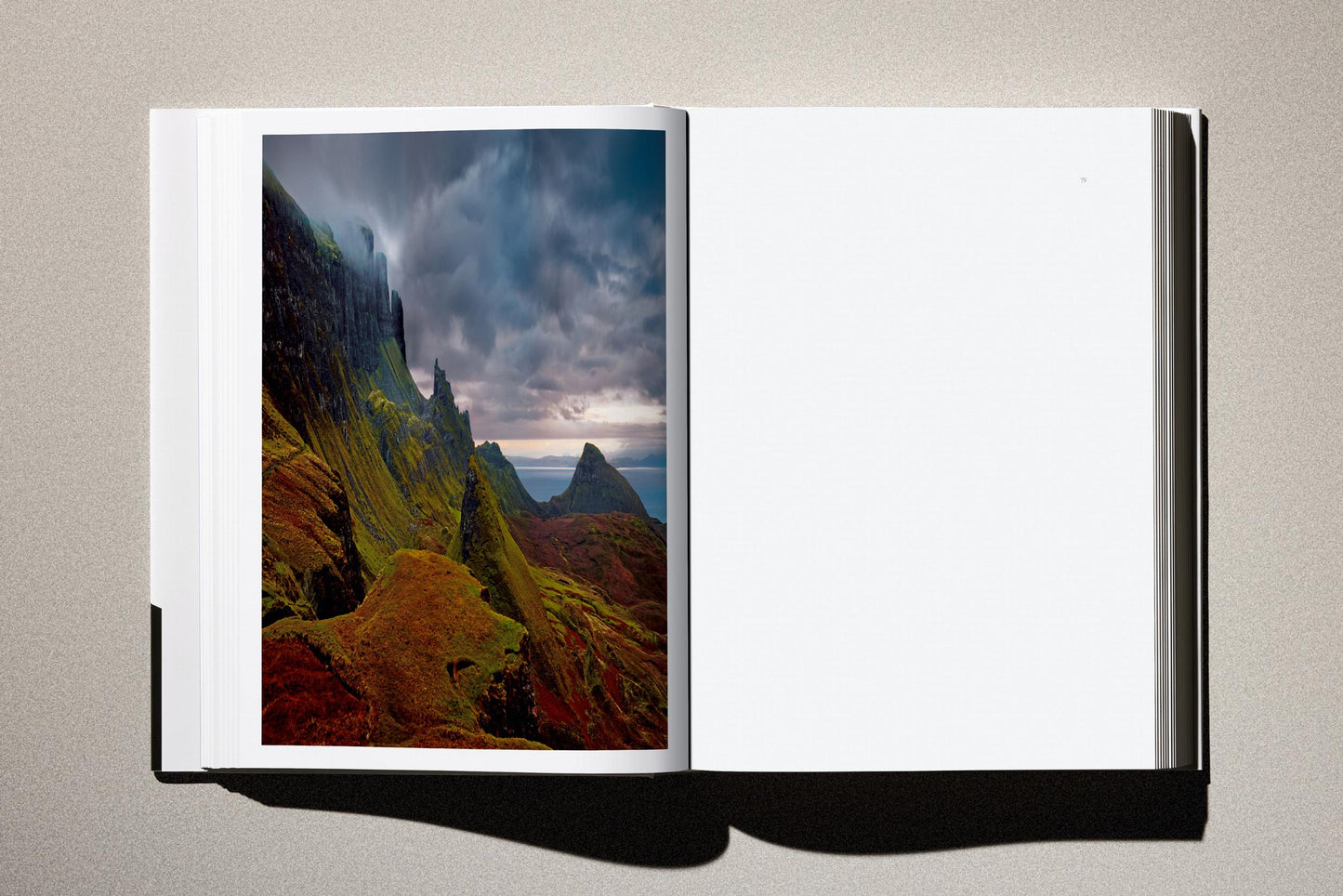 Albert Watson. Kaos (German, French, English)