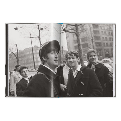 Harry Benson. The Beatles (English)