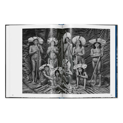 Sebastião Salgado. Amazônia (English)
