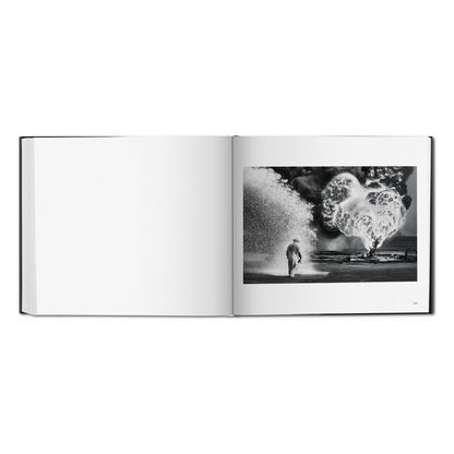 Sebastião Salgado. Kuwait. A Desert on Fire (German, French, English)