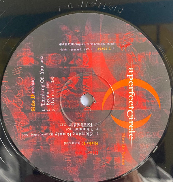 Mer De Noms | Mint (M) Mint (M)