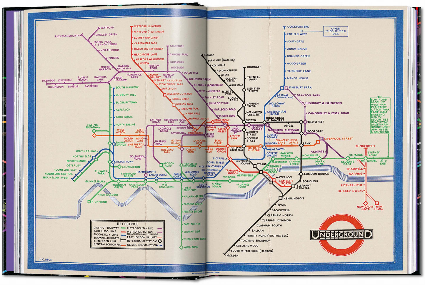 Information Graphics. 45th Ed. (English)
