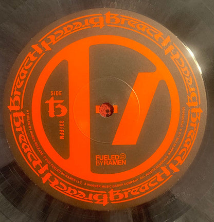 Breach (HOT TOPIC COLOR VINYL) | Mint (M) Mint (M)