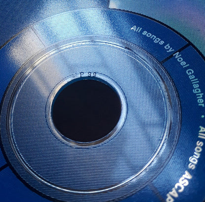 Oasis (2) - Definitely Maybe (CD) | Near Mint (NM) Near Mint (NM)