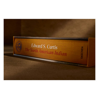 Edward S. Curtis. The North American Indian. The Complete Portfolios (German, French, English)