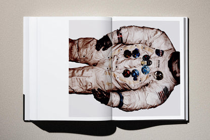 Albert Watson. Kaos (German, French, English)