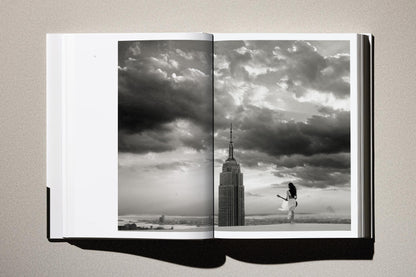 Albert Watson. Kaos (German, French, English)