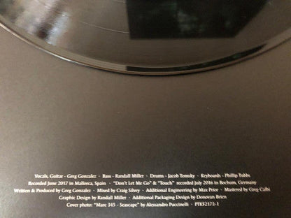 Cry | Mint (M) Mint (M)