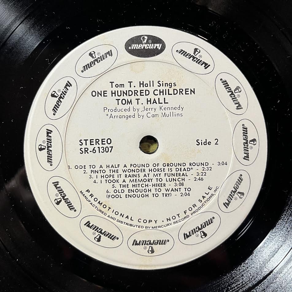Tom T. Hall - 100 Children (PROMO VINYL) | Excellent+ (EX+) Very Good Plus (VG+)