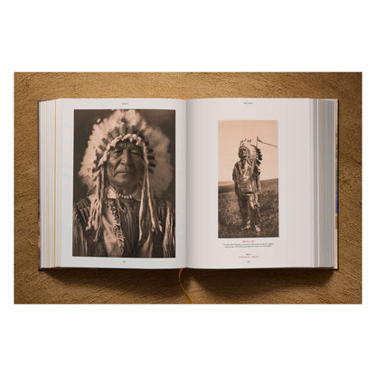 Edward S. Curtis. The North American Indian. The Complete Portfolios (German, French, English)