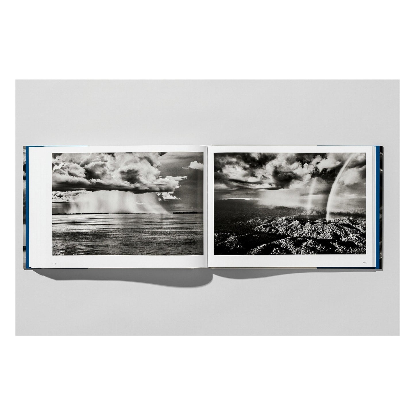 Sebastião Salgado. Amazônia (English)