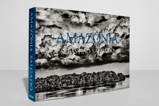 Sebastião Salgado. Amazônia (English)