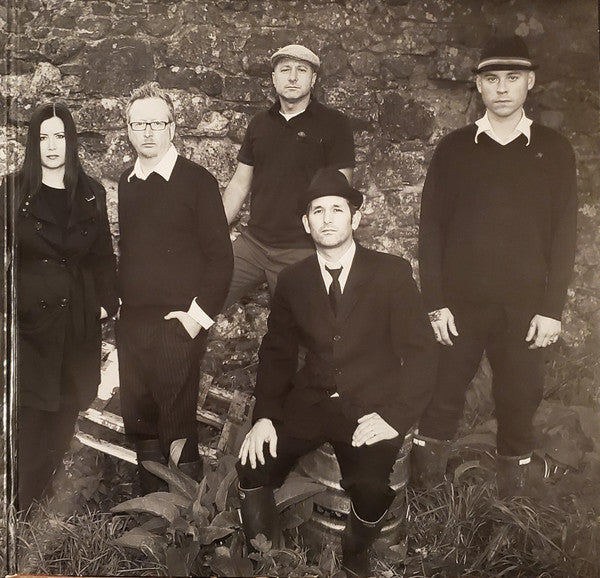 Float | Mint (M) Mint (M)