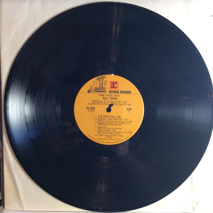 Neil Young - Time Fades Away (VINYL) | Near Mint (NM or M-) Excellent+ (EX+)