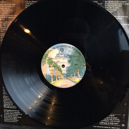 Emmylou Harris - Luxury Liner (VINYL) | Near Mint (NM) Near Mint (NM)