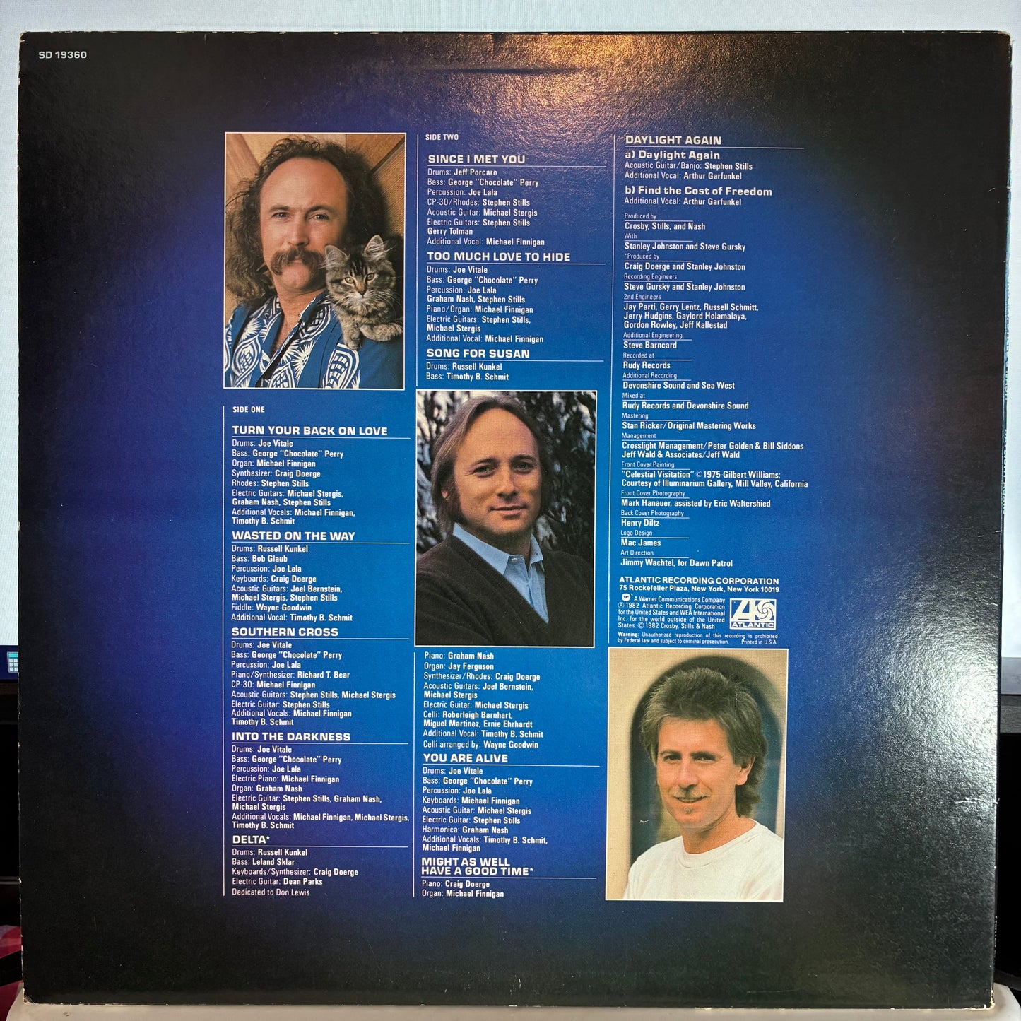 Crosby, Stills & Nash - Daylight Again (VINYL) | Very Good Plus (VG+)