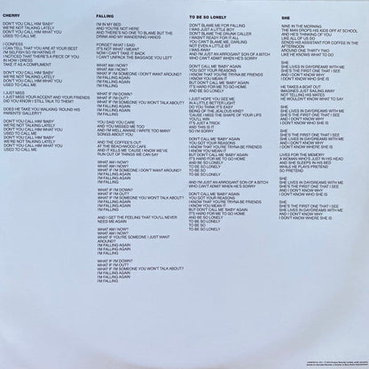 Fine Line | Mint (M) Mint (M)