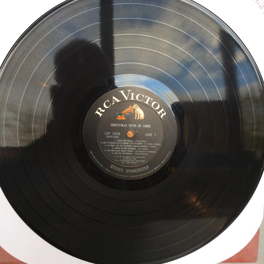 Ed Ames - Christmas With Ed Ames (VINYL) | Near Mint- (NM-) Near Mint (NM)