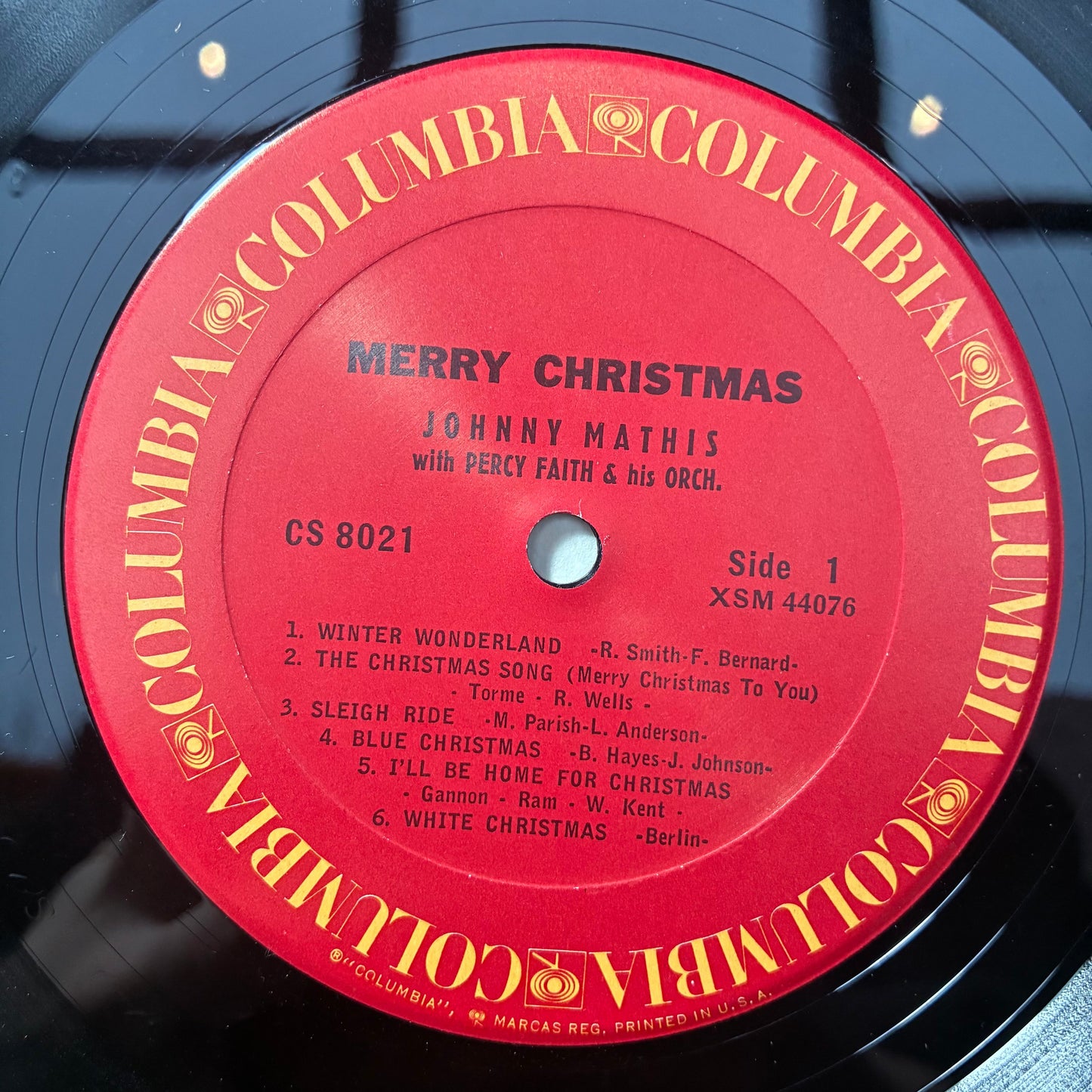 Johnny Mathis - Merry Christmas (VINYL) | Very Good Plus (VG+) Very Good Plus (VG+)
