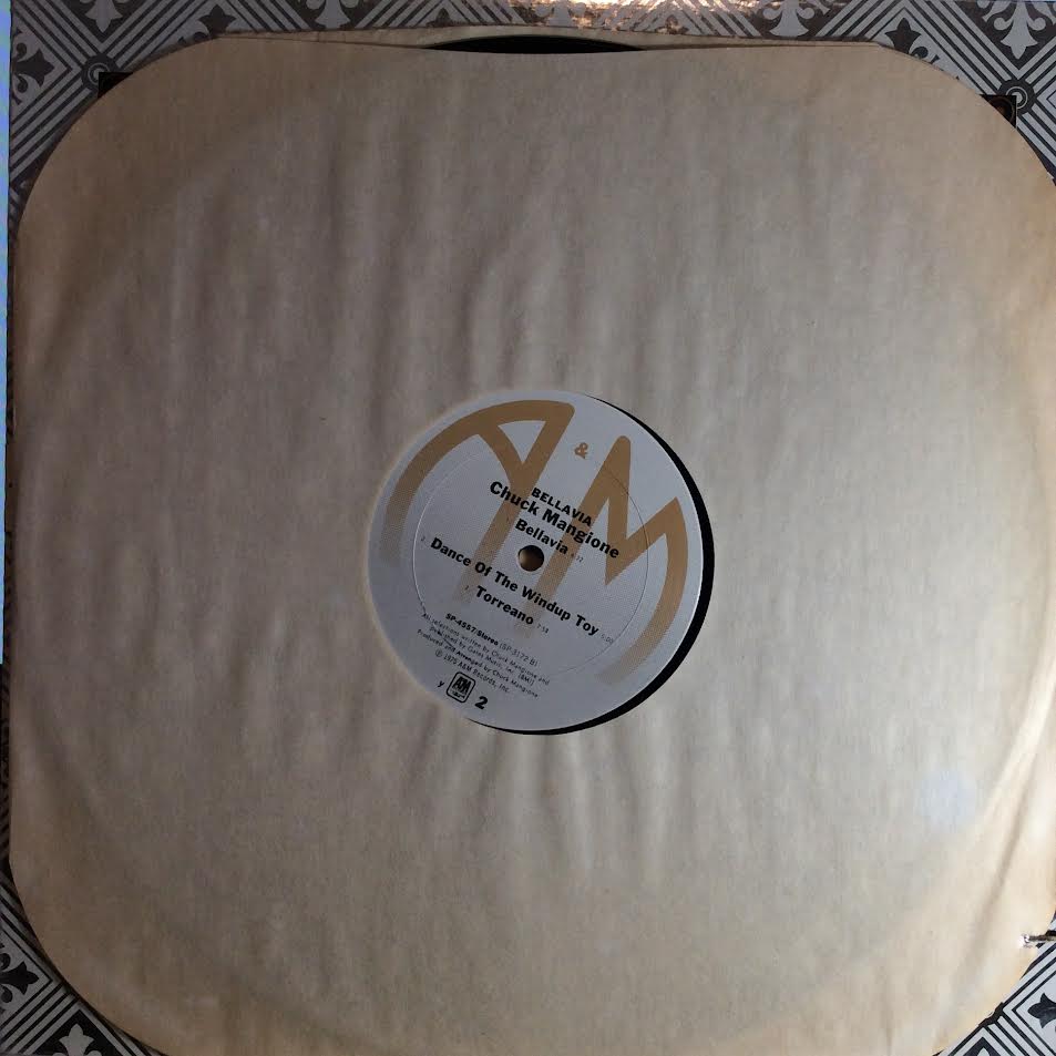 Chuck Mangione - Bellavia (VINYL) | Near Mint (NM) Near Mint- (NM-)