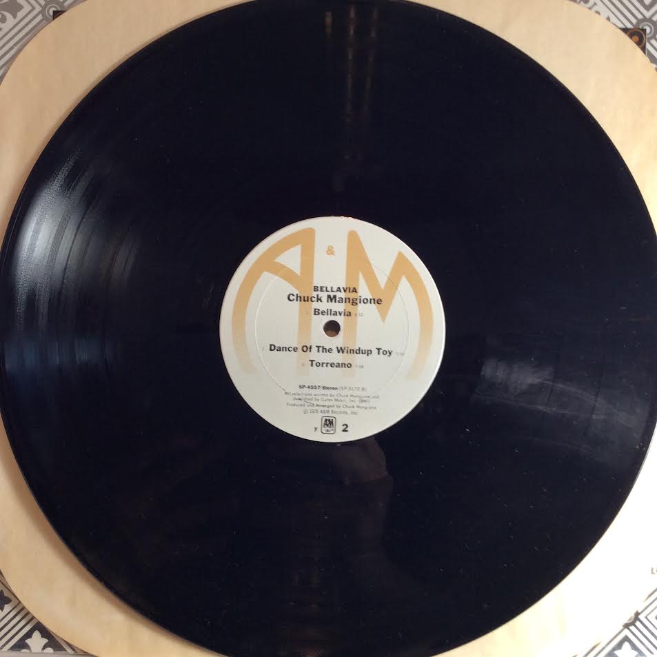 Chuck Mangione - Bellavia (VINYL) | Near Mint (NM) Near Mint- (NM-)