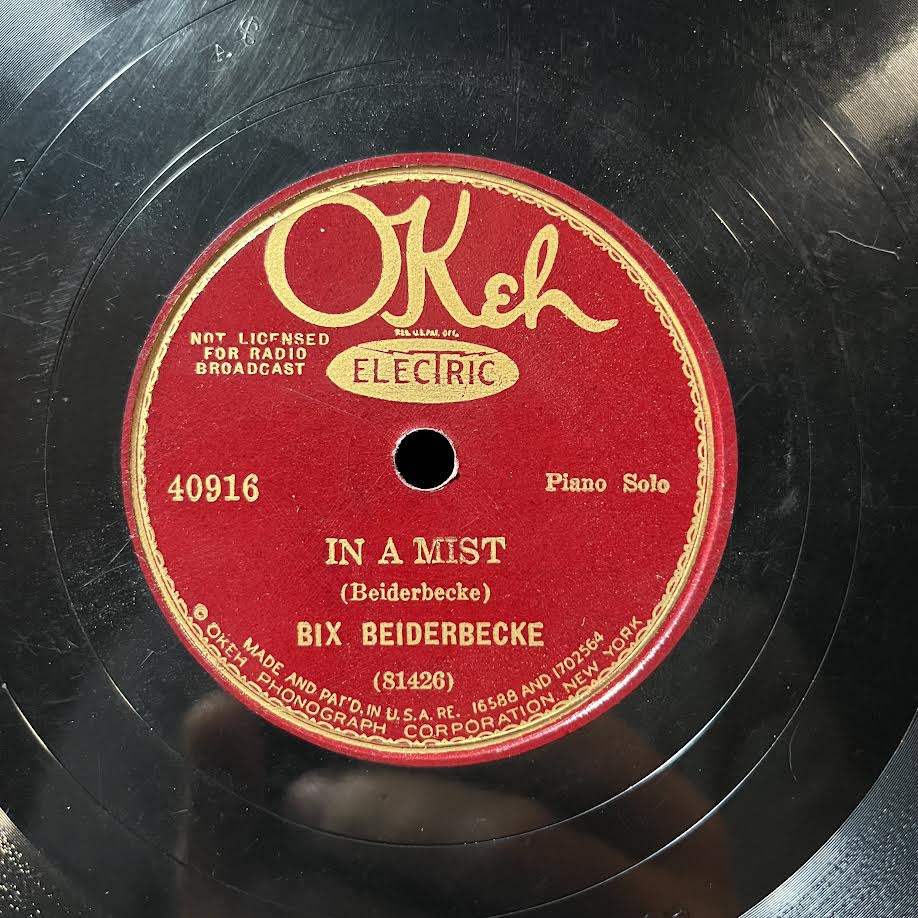 Bix Beiderbecke - In A Mist / Wringin' An' Twistin' (10" 78RPM) | Very Good (VG) Generic