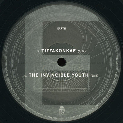 Heaven And Earth | Mint (M) Mint (M)