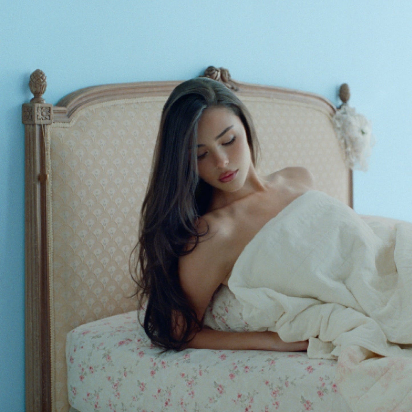 Madison Beer - Locket [Dusty Blue Vinyl] |