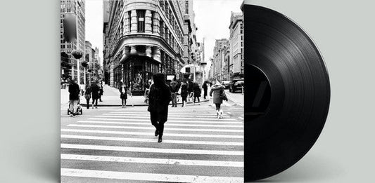 Black one | Mint (M) Mint (M)