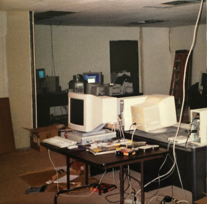 Quake (VINYL) | Mint (M) Mint (M)