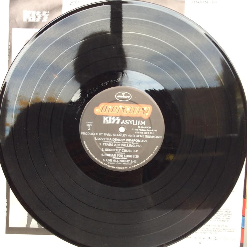Kiss - Asylum (VINYL) | Excellent+ (EX+) Near Mint (NM)
