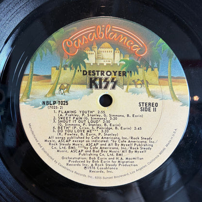 Kiss - Love Gun (VINYL) | Very Good Plus (VG+)