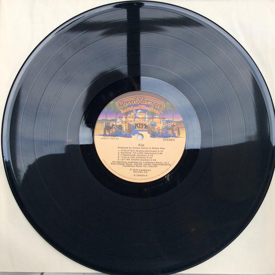 Kiss - Kiss (VINYL) | Very Good (VG) Very Good (VG)