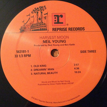 Harvest Moon | Mint (M) Mint (M)