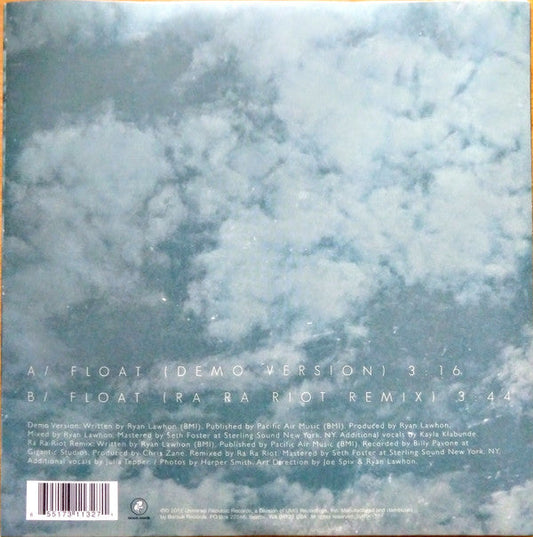 Float (7 | Mint (M) Mint (M)