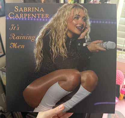 Sabrina Carpenter - It’s Raining Men (PINK VINYL) |