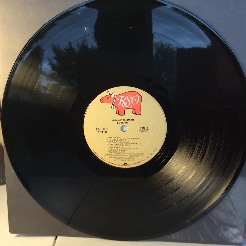 Yvonne Elliman - Love Me (VINYL) | Near Mint (NM or M-)
