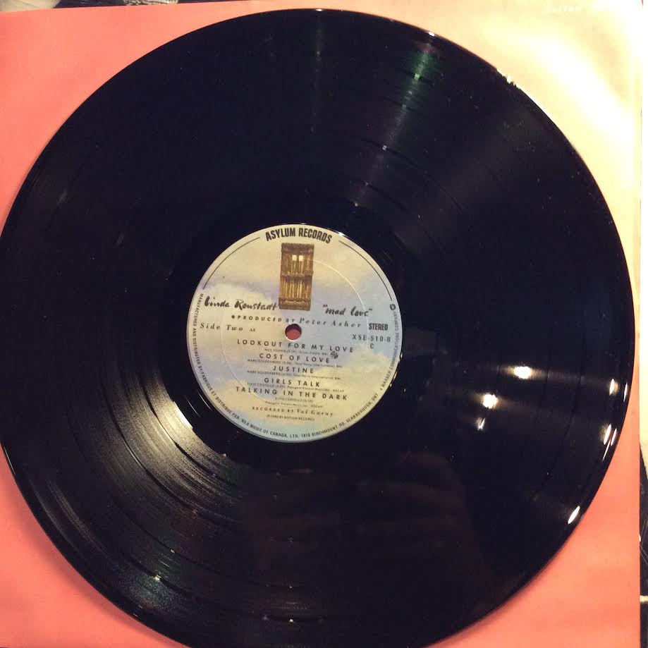 Linda Ronstadt - Mad Love (VINYL) | Near Mint (NM) Near Mint (NM)