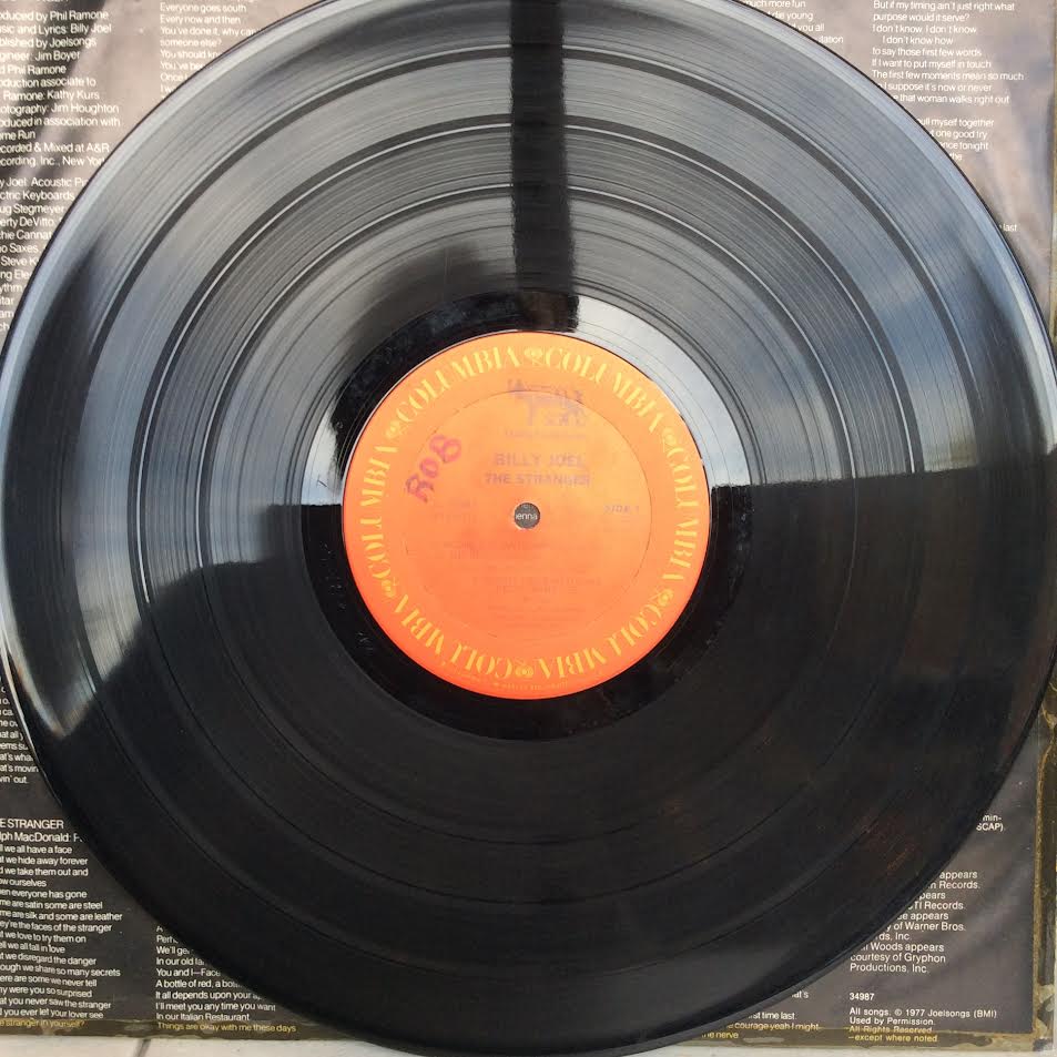 Billy Joel - The Stranger (VINYL) | Very Good Plus (VG+) Very Good Plus (VG+)
