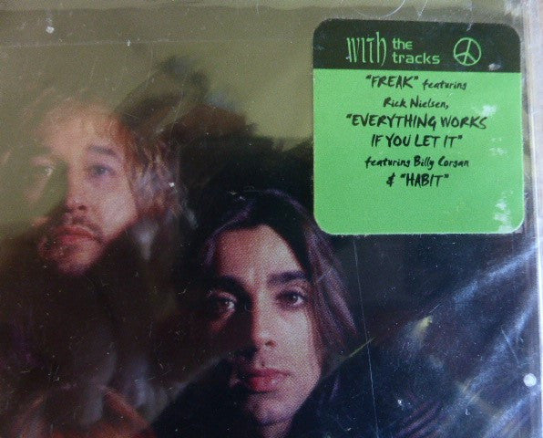 Enuff Z'nuff - Paraphernalia (CD) | Near Mint (NM or M-)