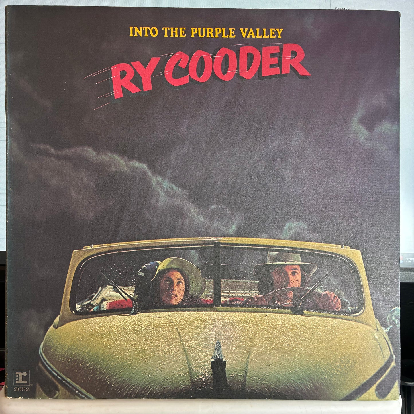Ry Cooder - Into The Purple Valley (VINYL) | Very Good Plus (VG+) Excellent (EX)