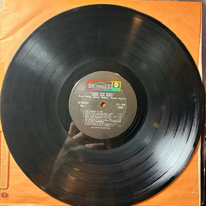 Three Dog Night - Three Dog Night (VINYL) | Very Good Plus (VG+) Very Good Plus (VG+)