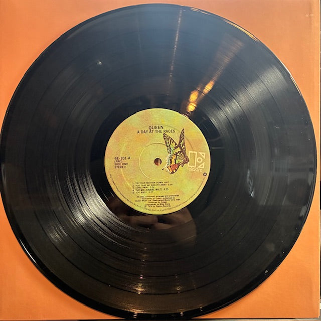 Queen - A Day At The Races (VINYL) | Very Good (VG) Excellent+ (EX+)